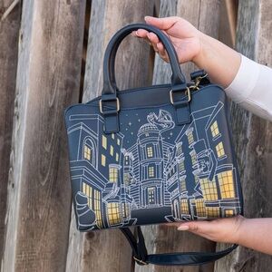 NWT Loungefly Harry Potter Diagon Alley Crossbody